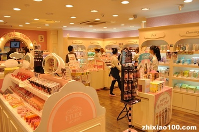 韩国化妆品走俏中国电商市场 两年蝉联第一